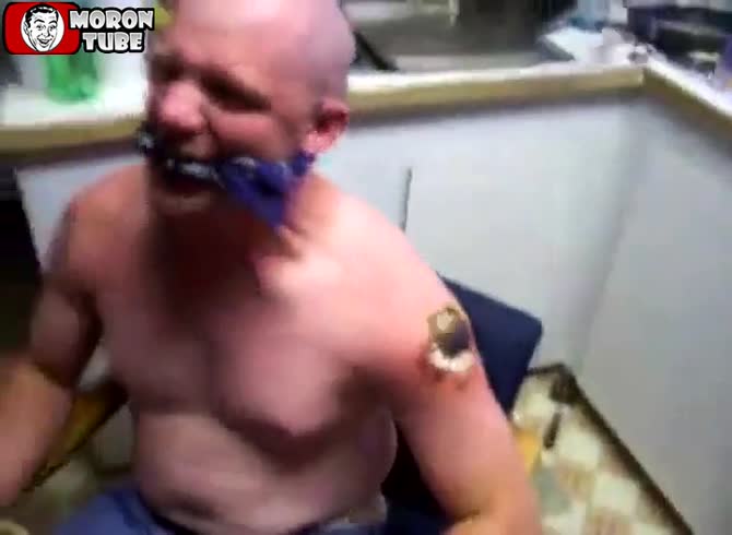 Video :Redneck Removes Tattoo (Warning to the Public)
